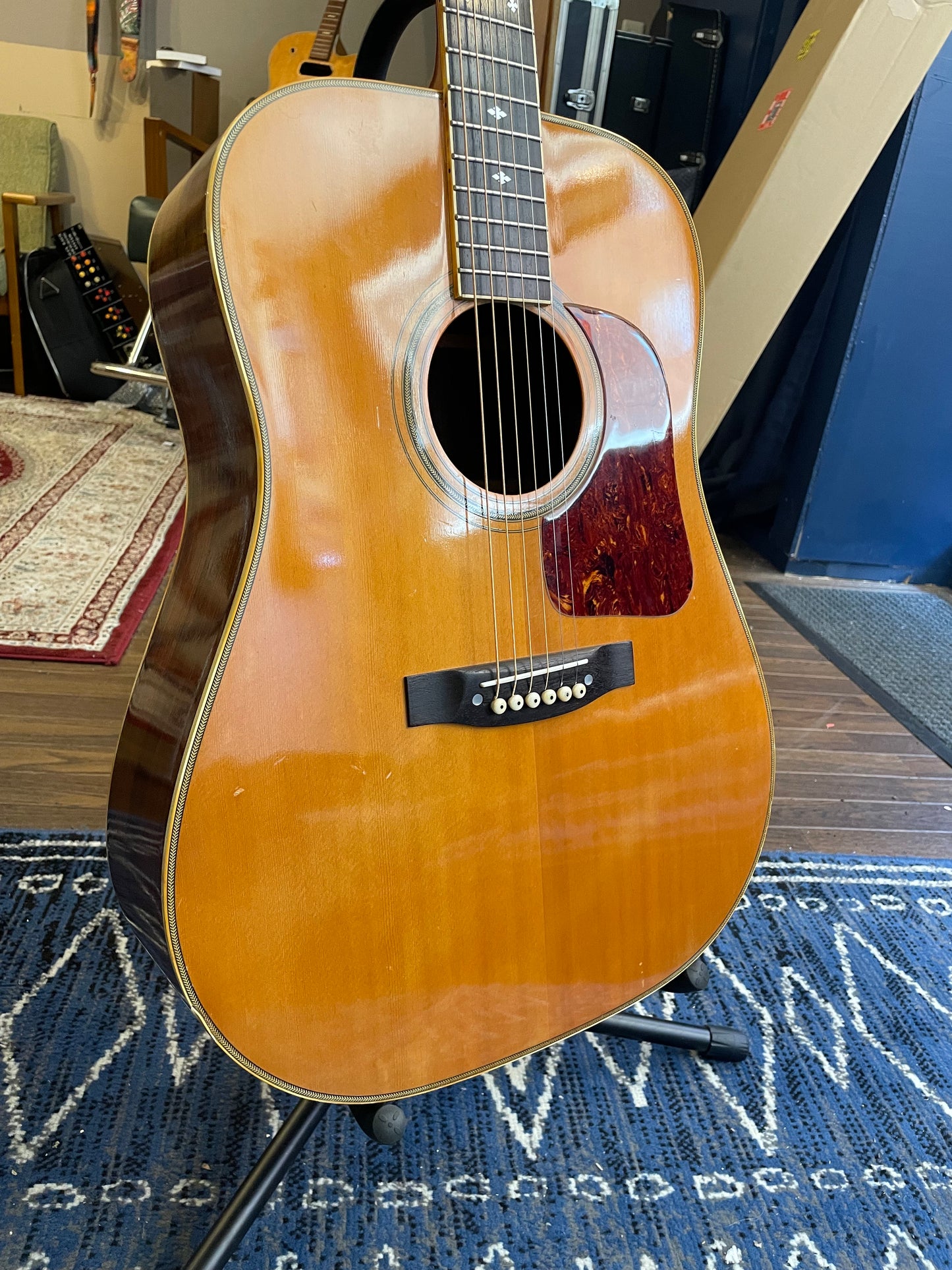 1970年代 アリア G300 “Doc Watson Gallagher” モデル